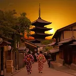 Kyoto Stay Sakura Kiyomizu Yae